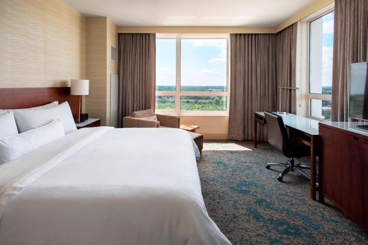 เดอะ เวสทิน ชิคาโก นอร์ท ชอร์ Hotel Wheeling ภายนอก รูปภาพ