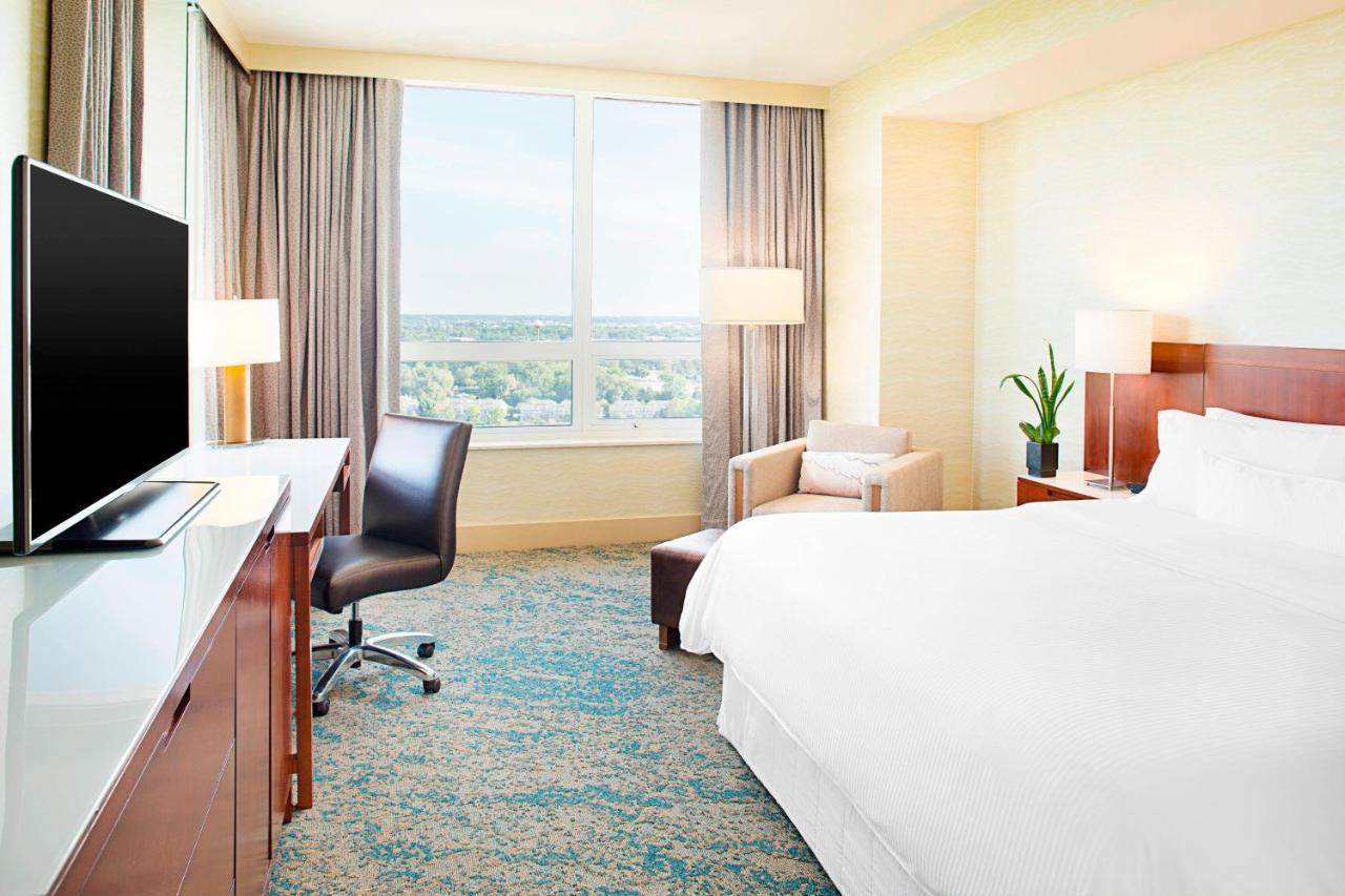 เดอะ เวสทิน ชิคาโก นอร์ท ชอร์ Hotel Wheeling ภายนอก รูปภาพ